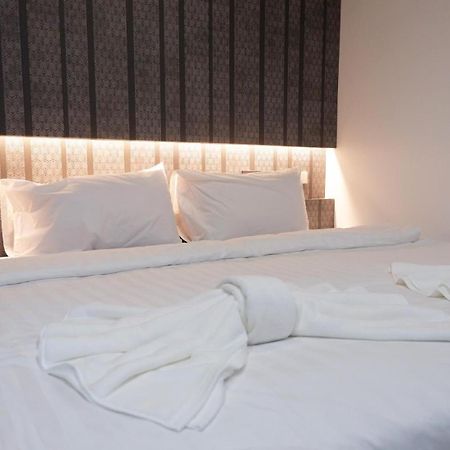 Baan Kun Mhor Hostel บ้านคุณหมอโฮสเทล กรุงเทพมหานคร ภายนอก รูปภาพ