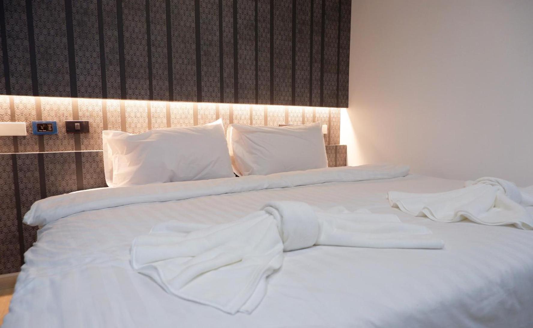 Baan Kun Mhor Hostel บ้านคุณหมอโฮสเทล กรุงเทพมหานคร ภายนอก รูปภาพ