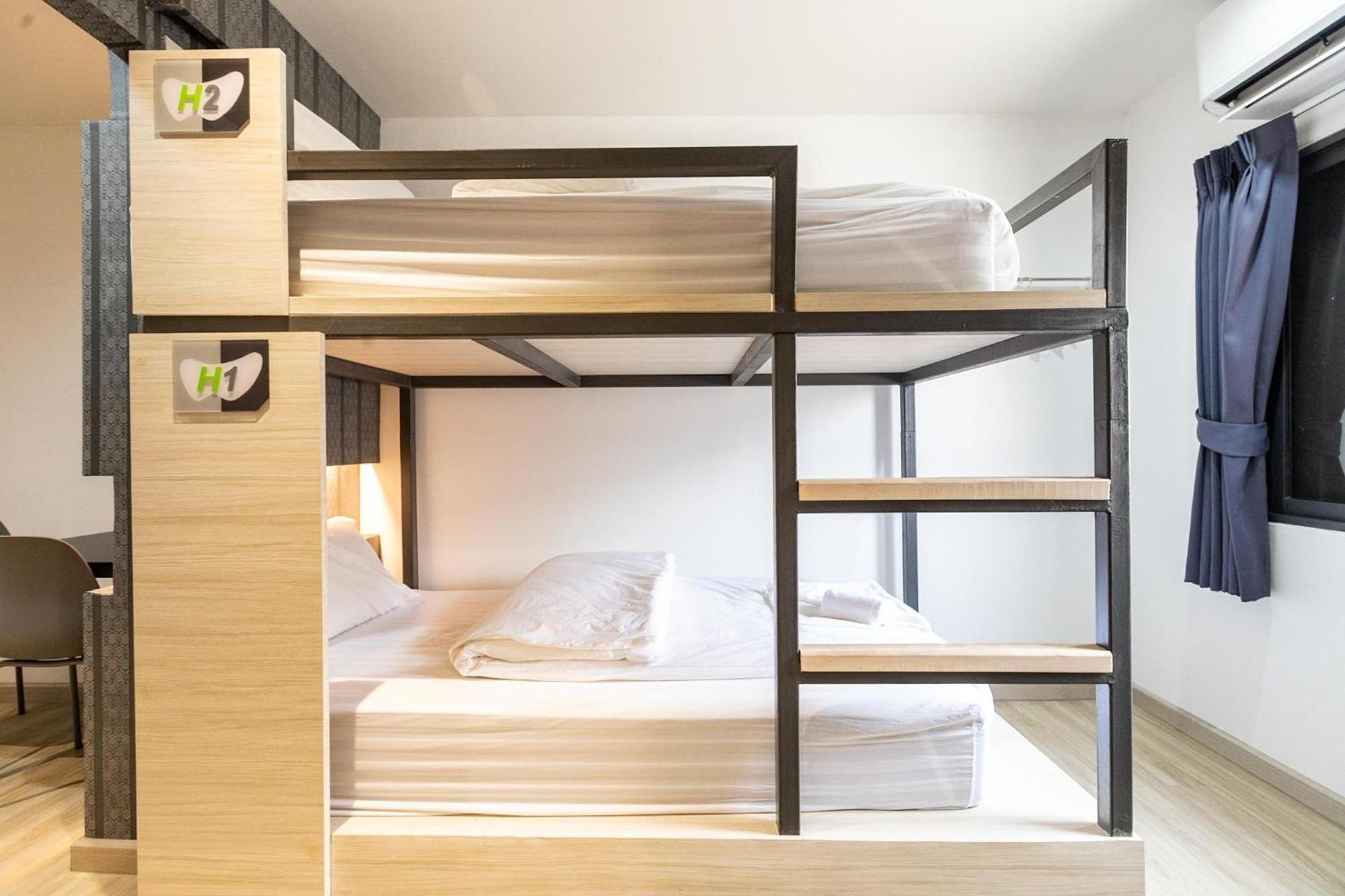 Baan Kun Mhor Hostel บ้านคุณหมอโฮสเทล กรุงเทพมหานคร ภายนอก รูปภาพ