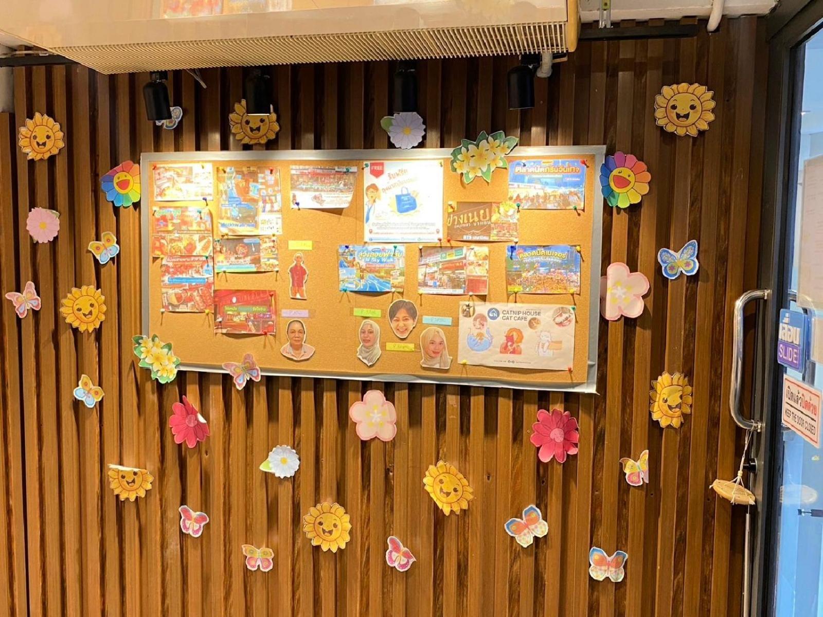 Baan Kun Mhor Hostel บ้านคุณหมอโฮสเทล กรุงเทพมหานคร ภายนอก รูปภาพ